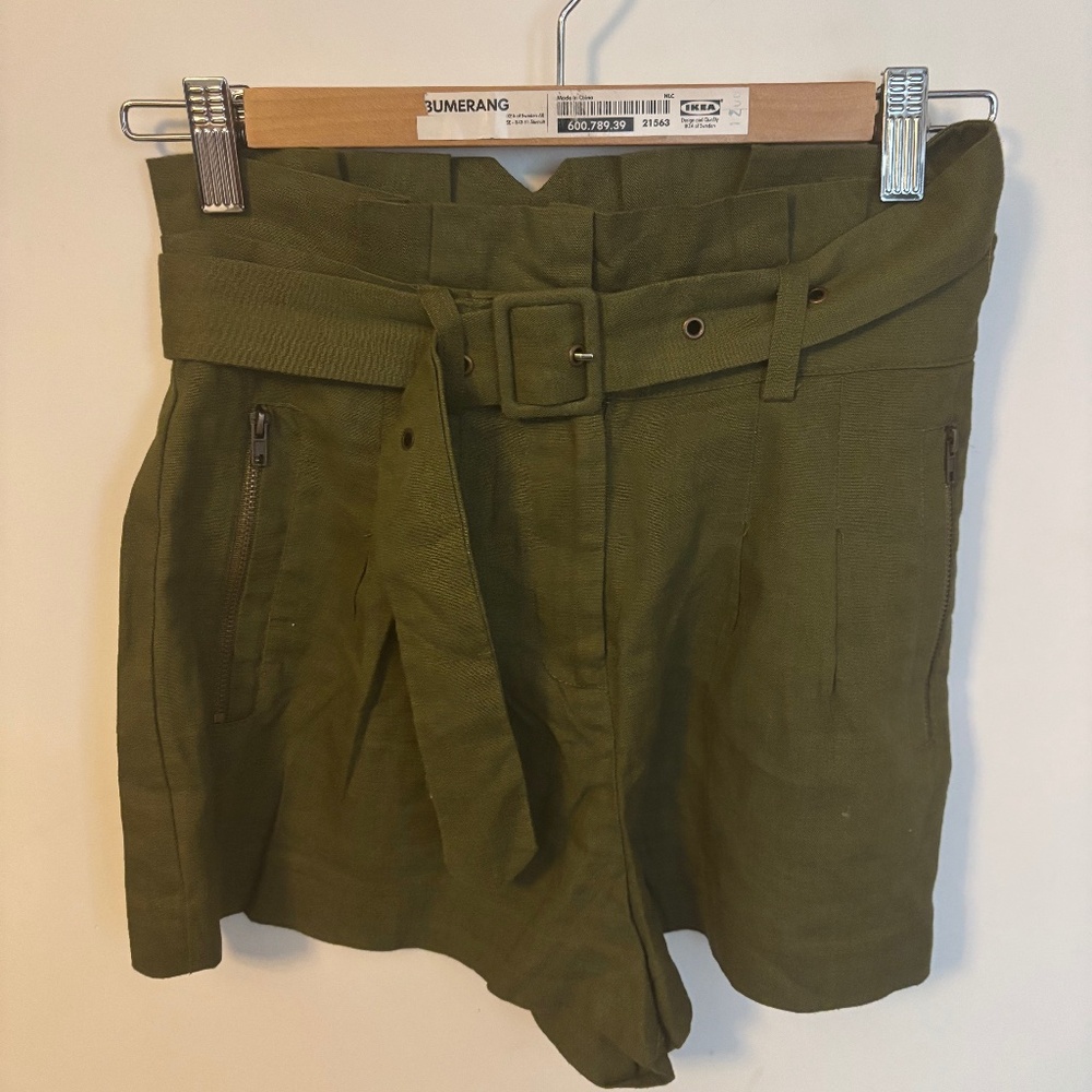 Linen kaki shorts